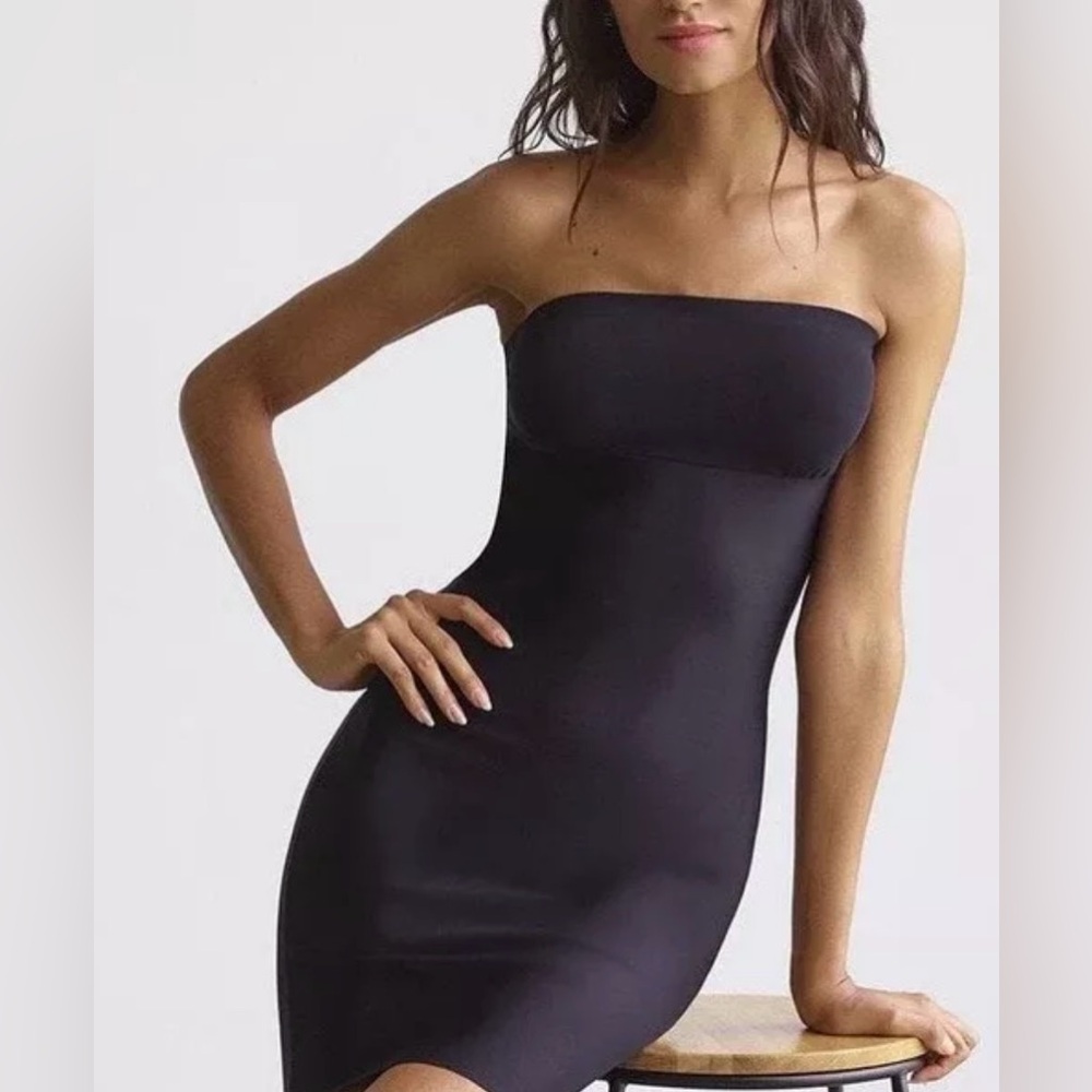 Commando Control Two-Faced Tech Strapless Slip Dr… - image 1